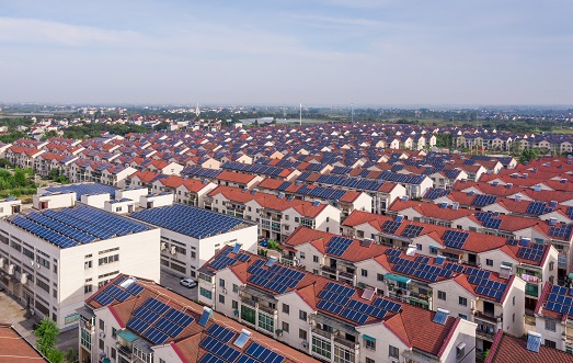 【兩會】南存輝委員：建議戶用光伏電力納入綠電、綠證、碳排放權(quán)交易市場