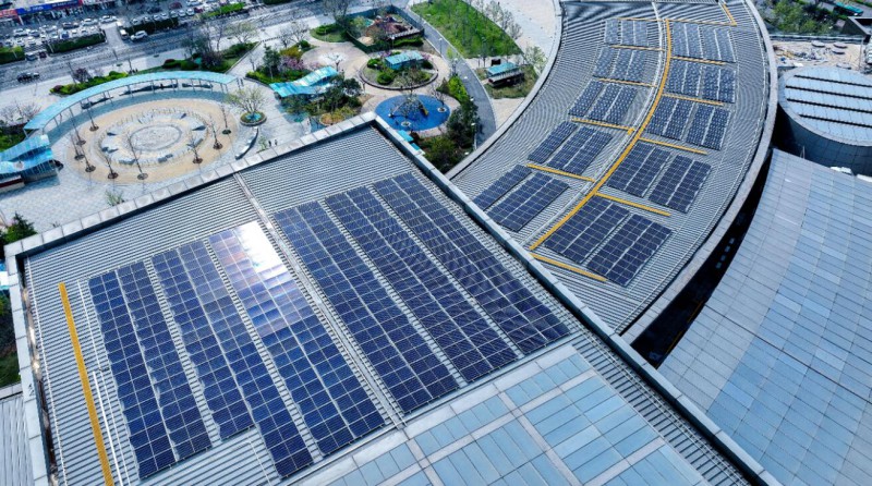 1.2MW！山東商業綜合體屋頂光伏發電項目并網發電