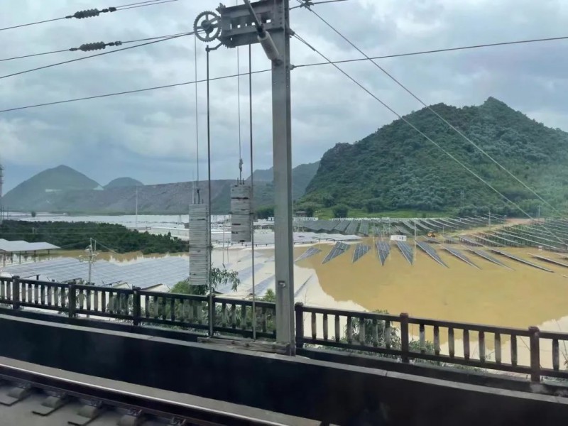 地面電站秒變漂浮電站，又一光伏電站被水淹！