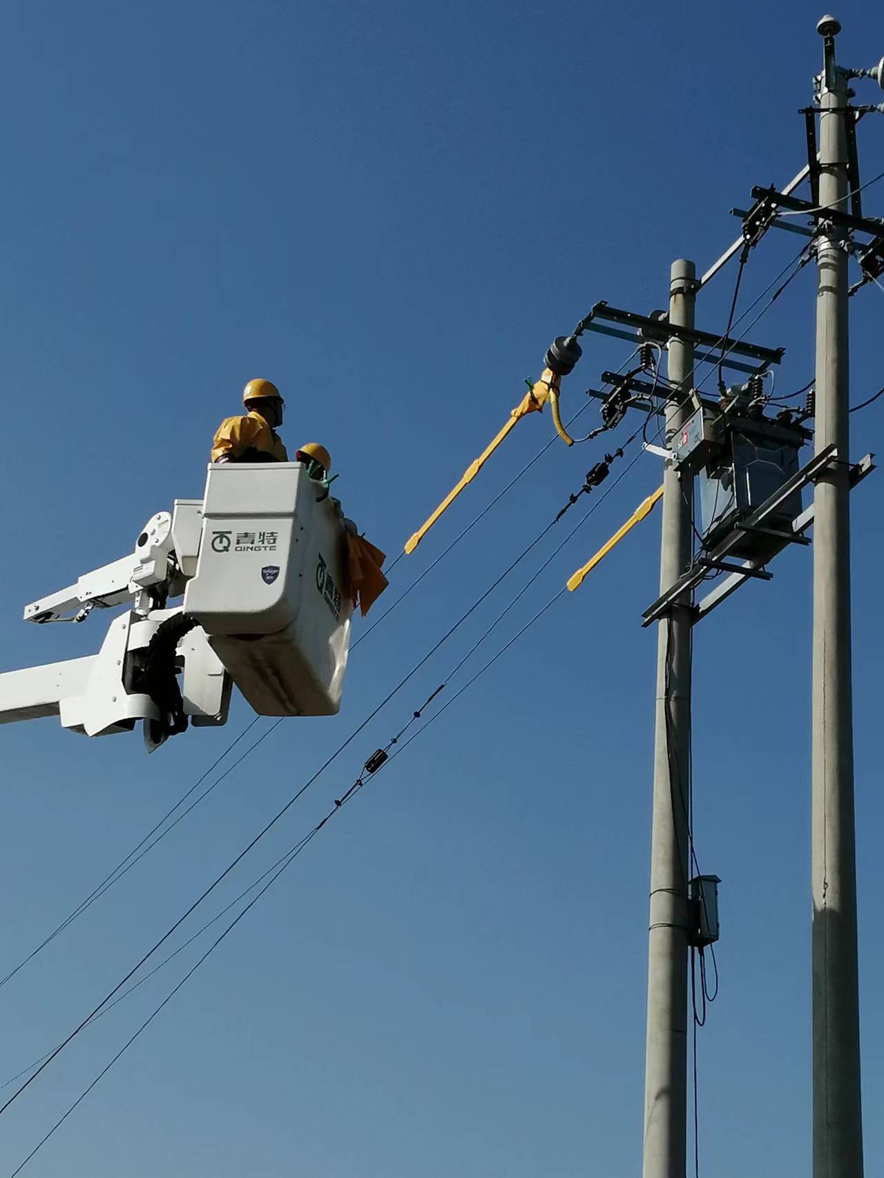 商都供電：“能帶不停”，保供電優服務