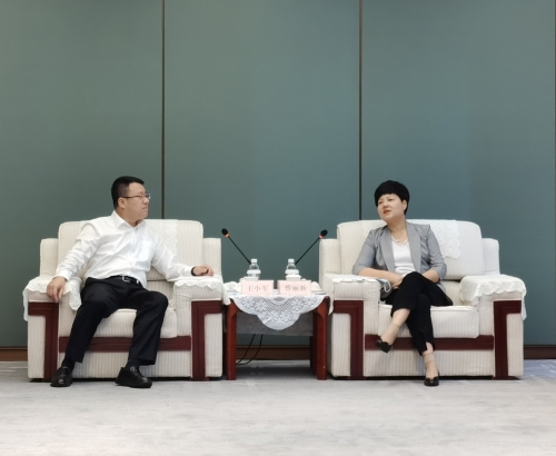王小軍拜會廣西壯族自治區黨委常委、常務副主席蔡麗新