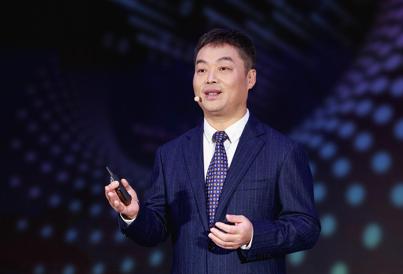 華為云CEO張平安：構筑行業云底座，一切皆服務