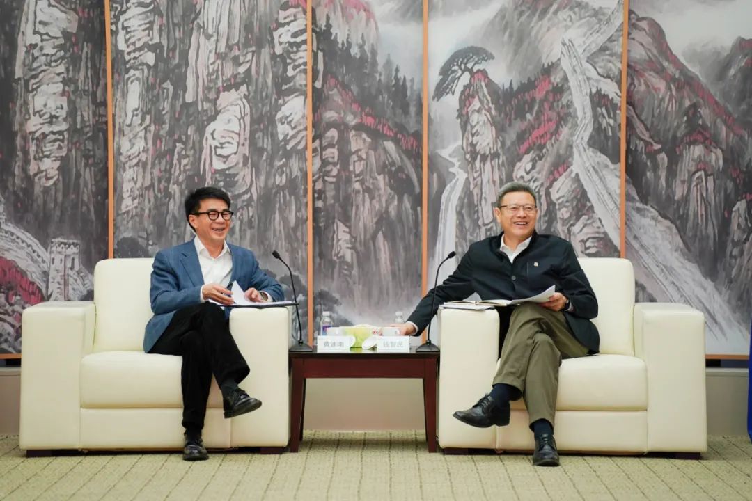 國家電投黨組書記、董事長錢智民會見申能集團黨委書記、董事長黃迪南