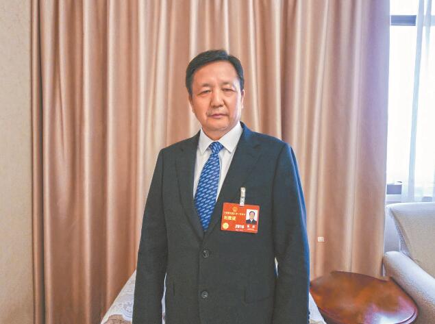 新型電力系統(tǒng)建設(shè)為電力裝備制造業(yè)帶來新機(jī)遇——訪全國人大代表，全國工商聯(lián)副主席，特變電工股份有限公司黨委書記、董事長張新