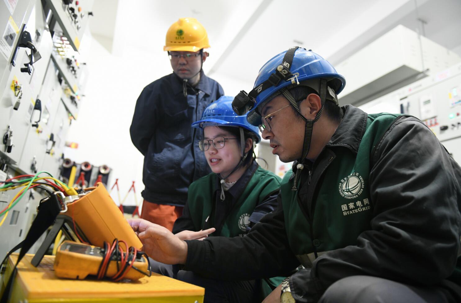 余姚市宏宇輸變電工程公司變電站綜合檢修為電網“強筋健骨”