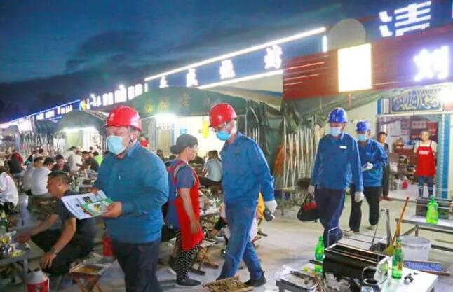 淄博周村供電中心當好“電衛士” 護航“夜經濟”