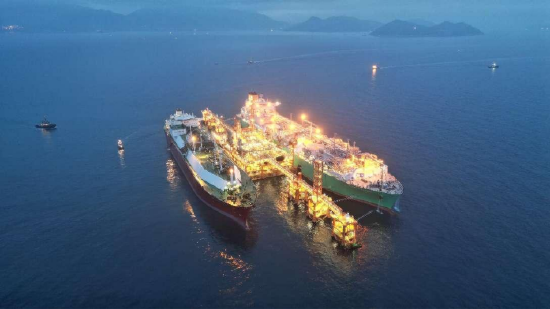 世界最大海上液化天然氣接收站試運行 直供香港兩座大型發電廠