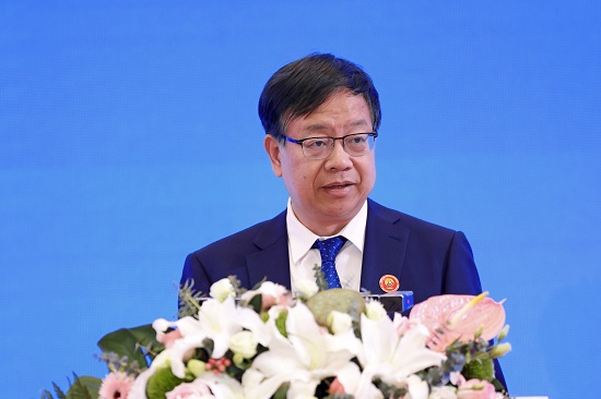 鄧建玲出席蘭洽會并發表演講