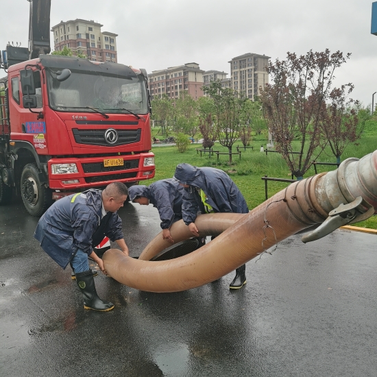聞“汛”而動，彰顯央企擔當——水電三局雄安項目全力奮戰防汛搶險第一線