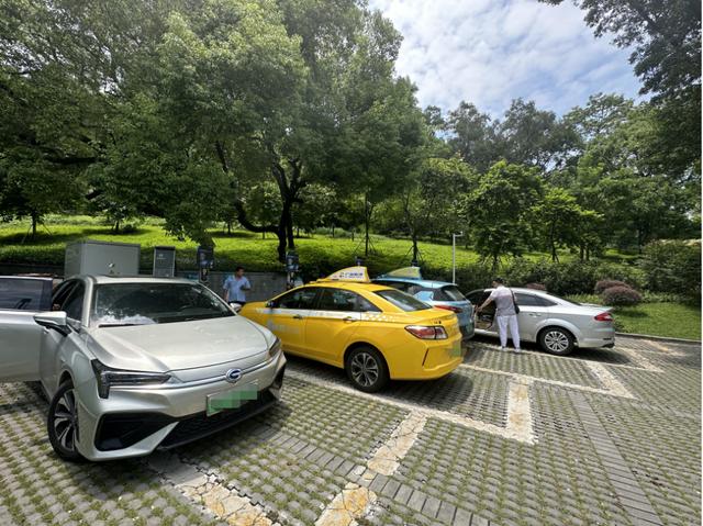 調查丨多地充電樁電價漲幅20%以上，分時電價與行業競爭多方博弈