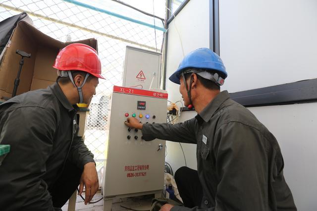 國網欒川縣供電公司充足電賦能蕙蘭小鎮