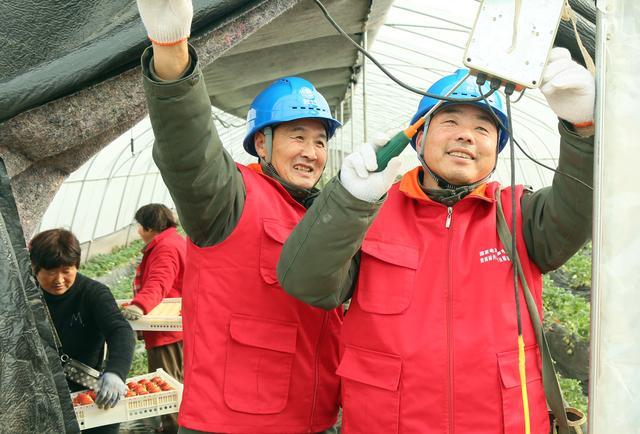 河南汝陽：黨員服務隊 保電進鄉村