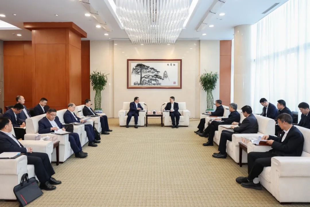 華能集團董事長溫樞剛會見中國電氣裝備董事長白忠泉、總經理周群