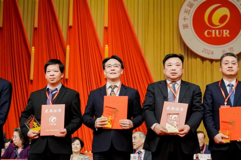中國能建綠色建材公司黨委書記、董事長，綠色先進材料研究院院長蔣洋榮獲“2023年中國產學研合作創新獎”