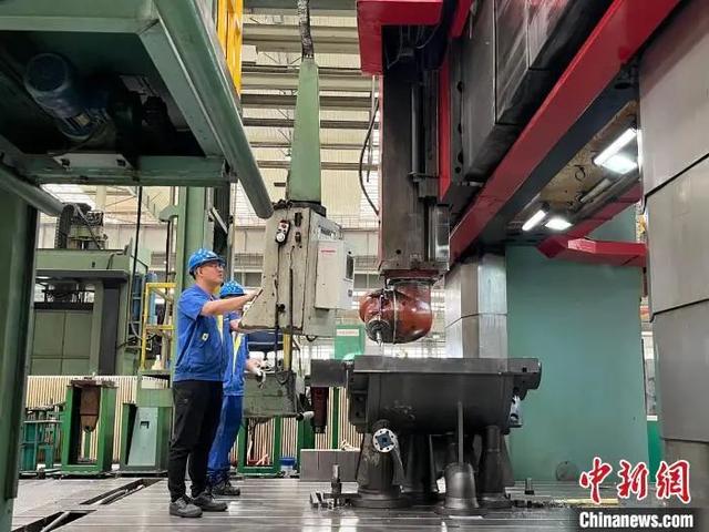 中國新型儲能產(chǎn)業(yè)加速崛起 多家龍頭企業(yè)布局