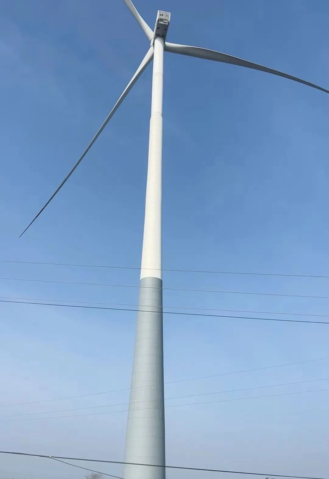 白水華風項目首批機組成功并網發電