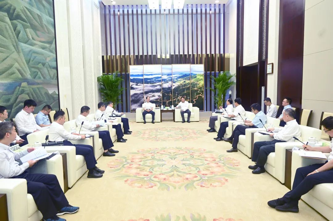 中國電建黨委書記、董事長丁焰章與國家電投黨