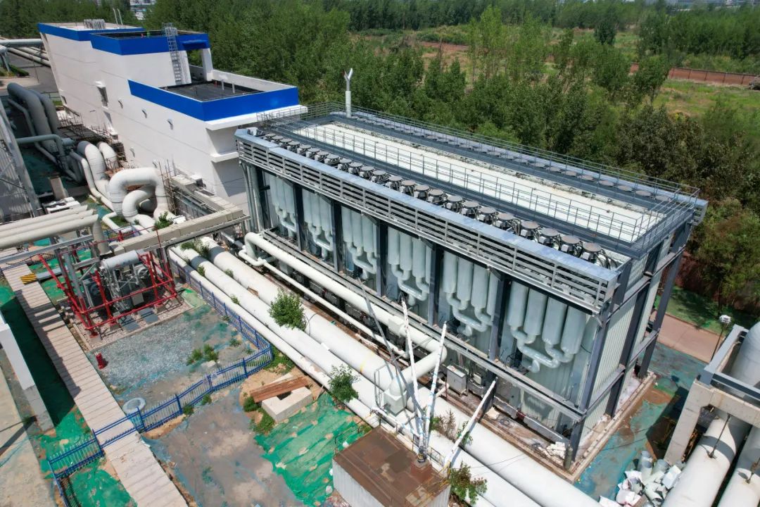 全國首個火電機組調峰調頻模塊化熔鹽儲能項目
