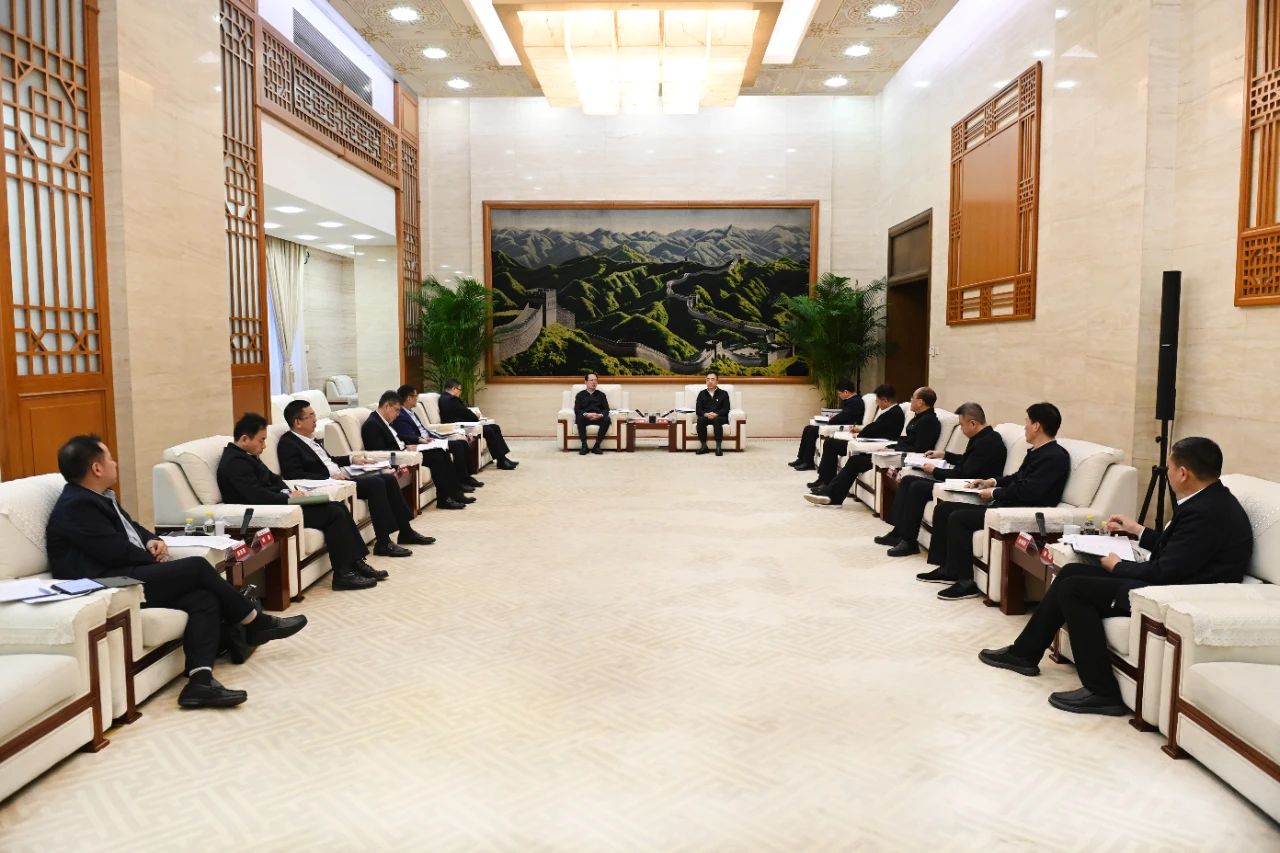 大唐集團(tuán)黨組書記、董事長鄒磊與中國電建黨委書記、董事長丁焰章會談