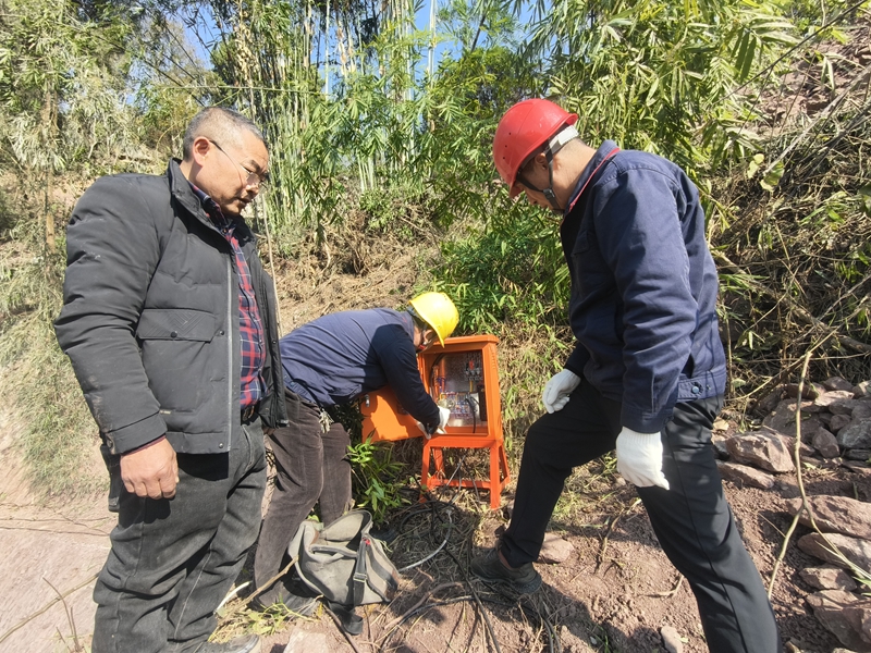 國網樂山供電公司“微服務”溫暖返鄉人